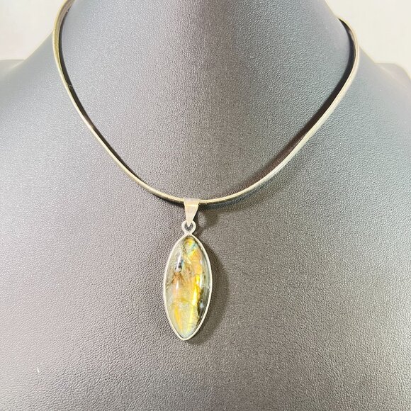 Oval Marquise Pendant Necklace 925 Sterling Silver Italian Herringbone Chain - Picture 1 of 5